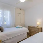 Casa Mitra