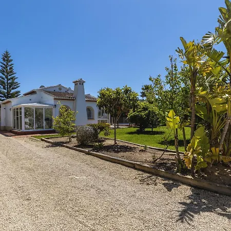 Casa Mitra *